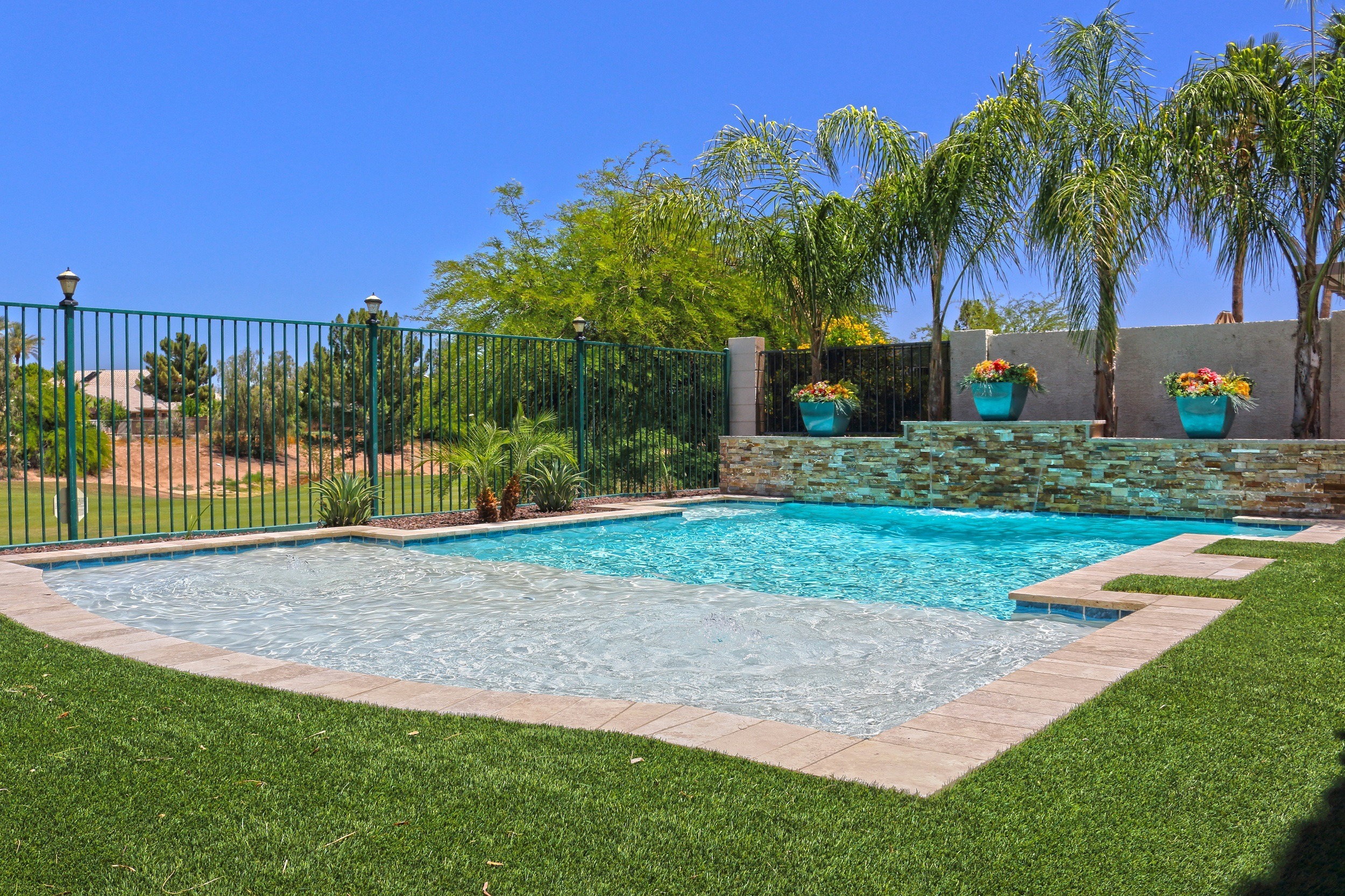 Why The Sun Shelf Pool Is Becoming Popular - BackYard Assist